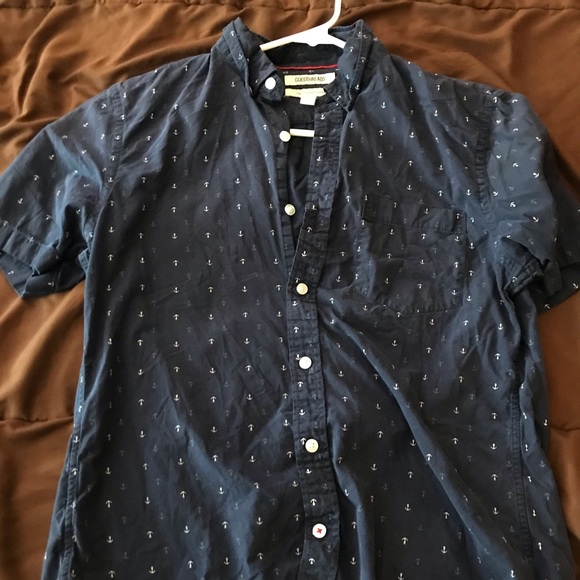 Good threads button down - Picture 1 of 2